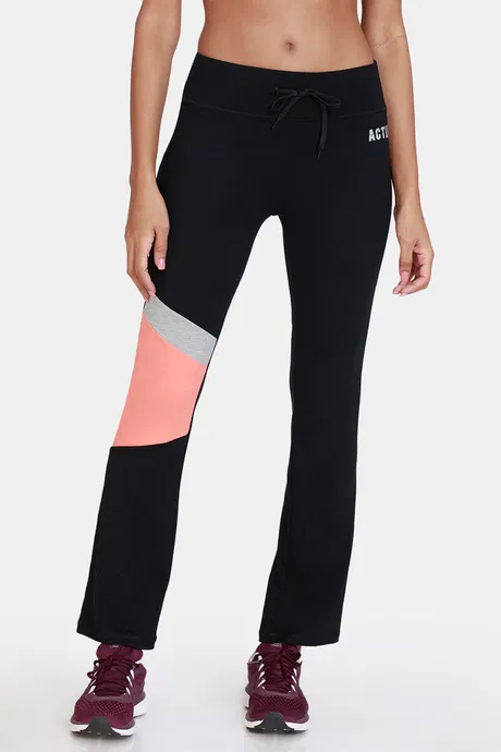 Relaxed High Rise Straight Fit Pants